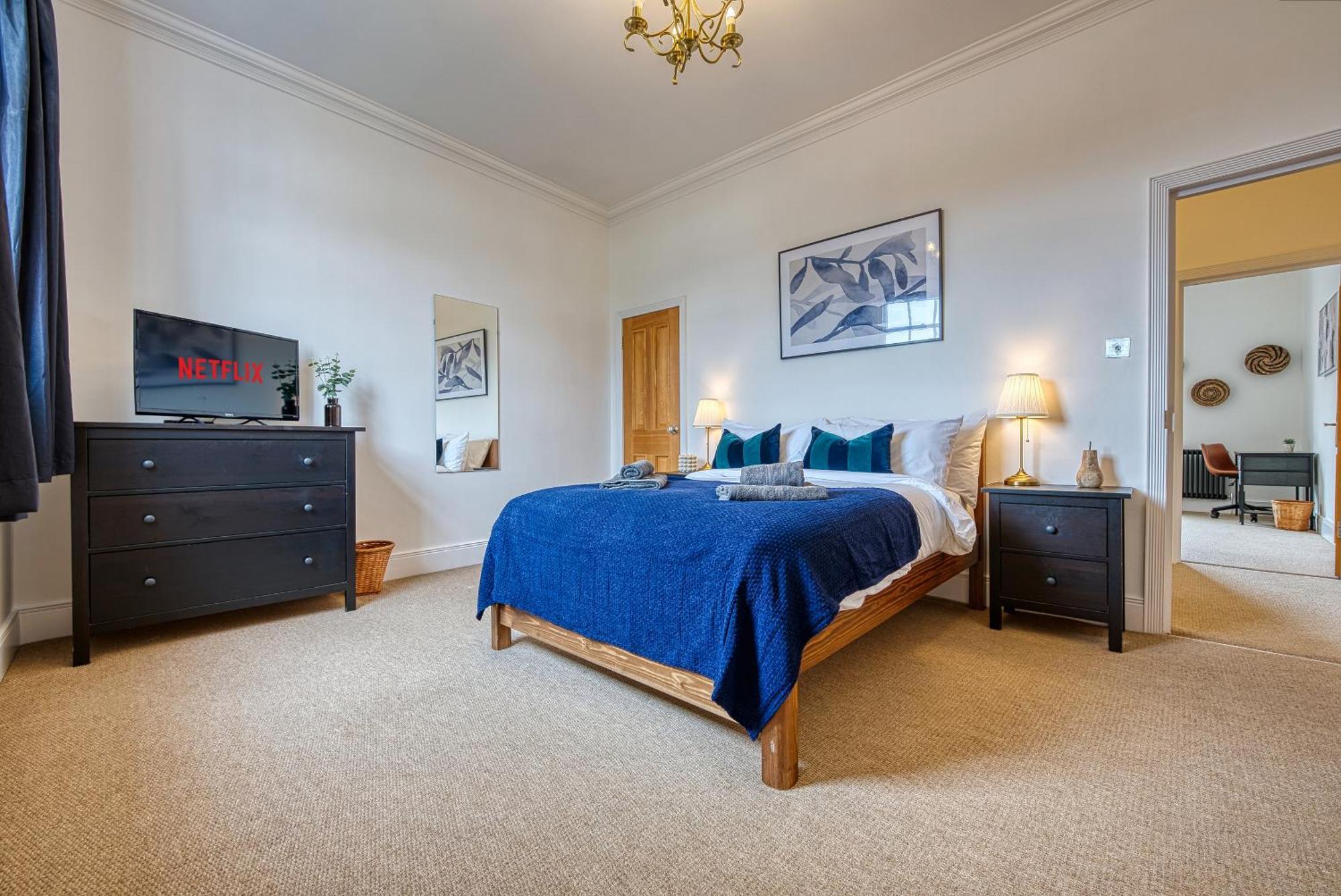 2 Bed Stunning Chic Modern Spacious Apt, Ocean Village, Southampton - Plenty Of Parking - By Blue Puffin Stays Exterior foto